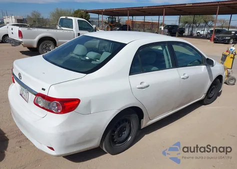 2011 Toyota Corolla Le z USA, uszkodzony, nr VIN 2T1BU4EE2BC582801